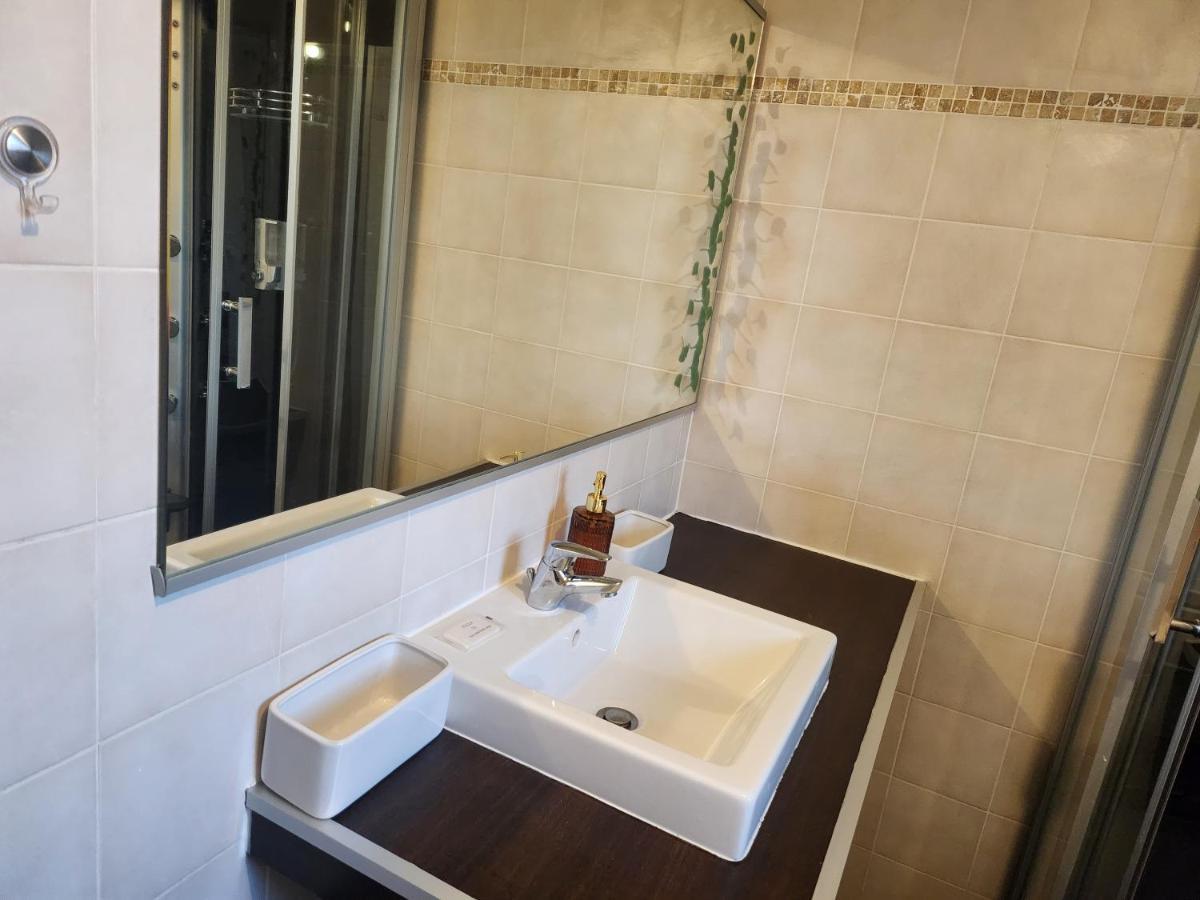 Villa Maison Tout Confort à Nîmes Extérieur photo